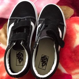 Kids black and white suede Vans